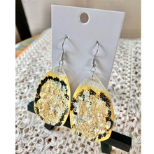 Load image into Gallery viewer, Hand-Painted Earrings 6

